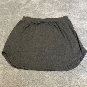 Frenzii Grey Skirt Size Medium